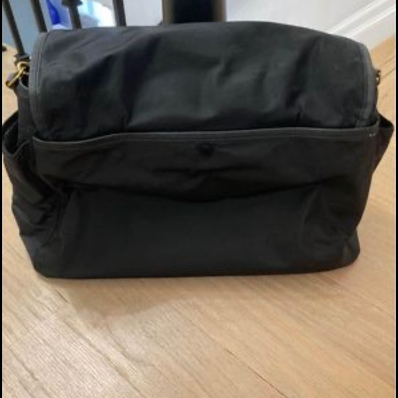 Tory Burch diaper bag/ laptop bag - Picture 5 of 5